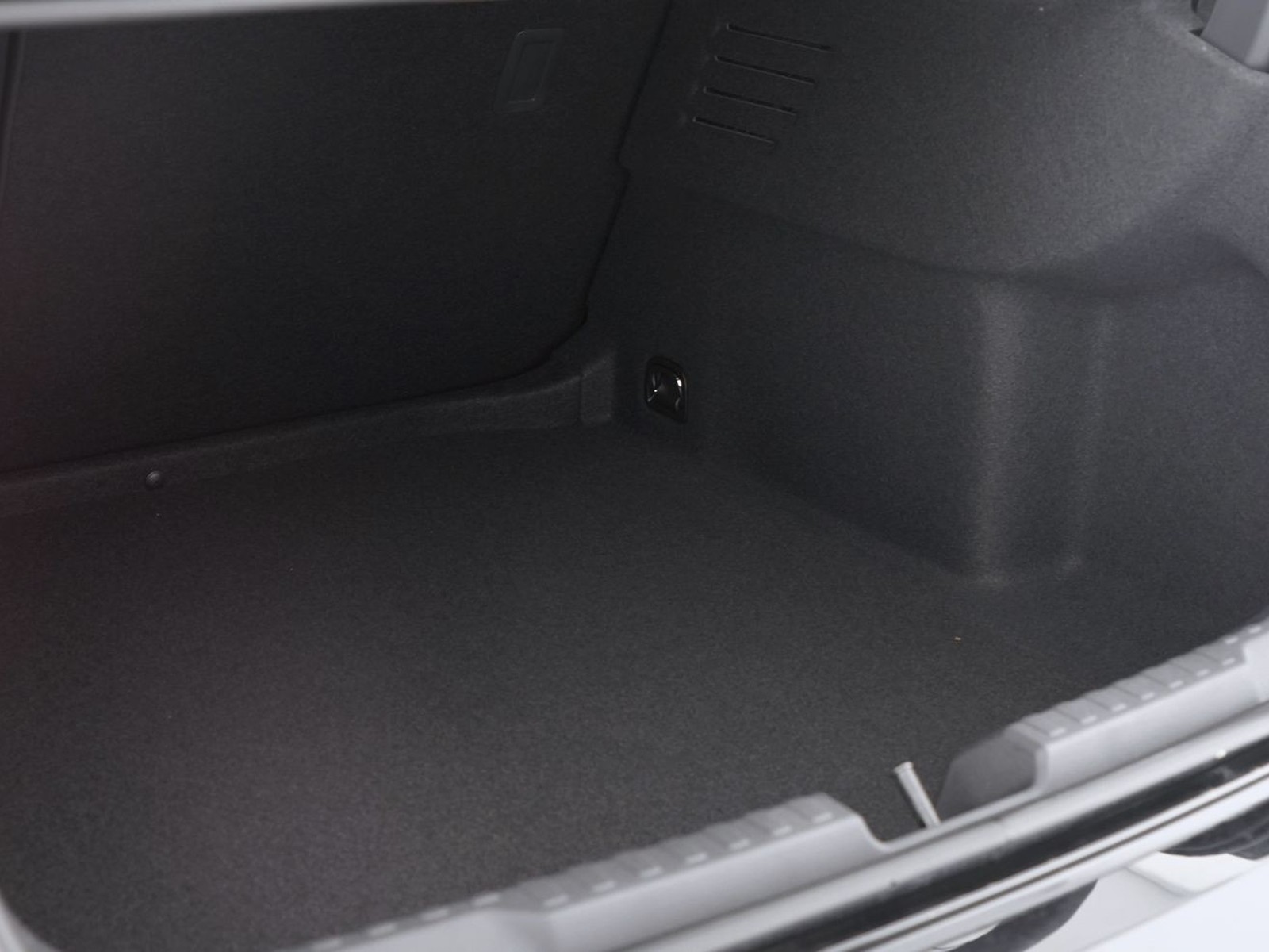 33 - Audi A3 sedan 2.0 tdi 150cv s line edition s tronic