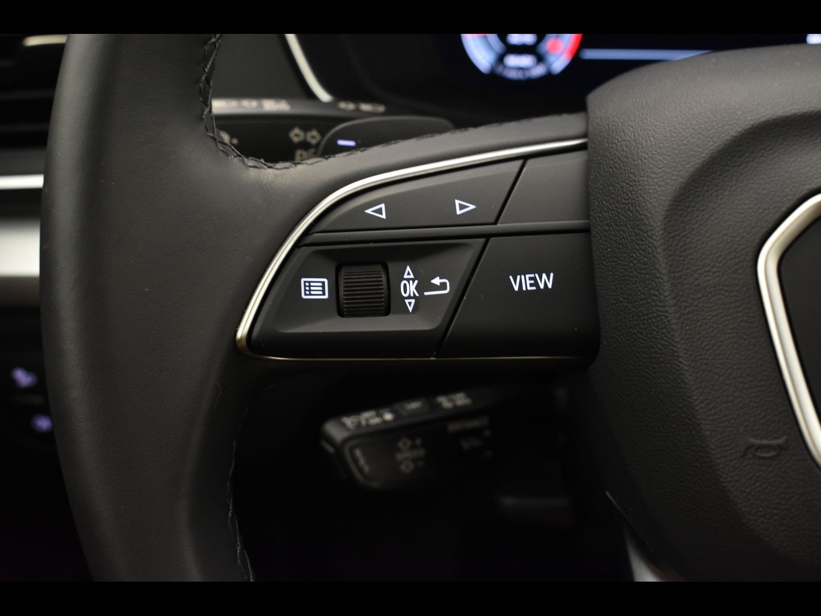 21 - Audi Q5 sportback 40 2.0 tfsi mhev 12v business advanced quattro s tronic