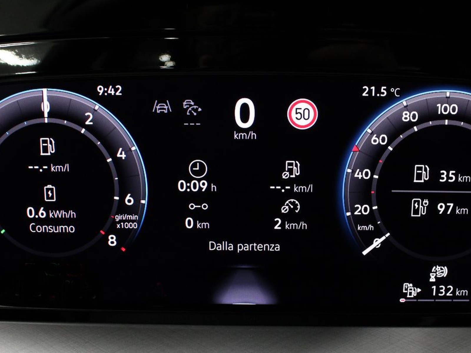 27 - Volkswagen Golf 1.5 tsi ehybrid 204cv edition plus dsg