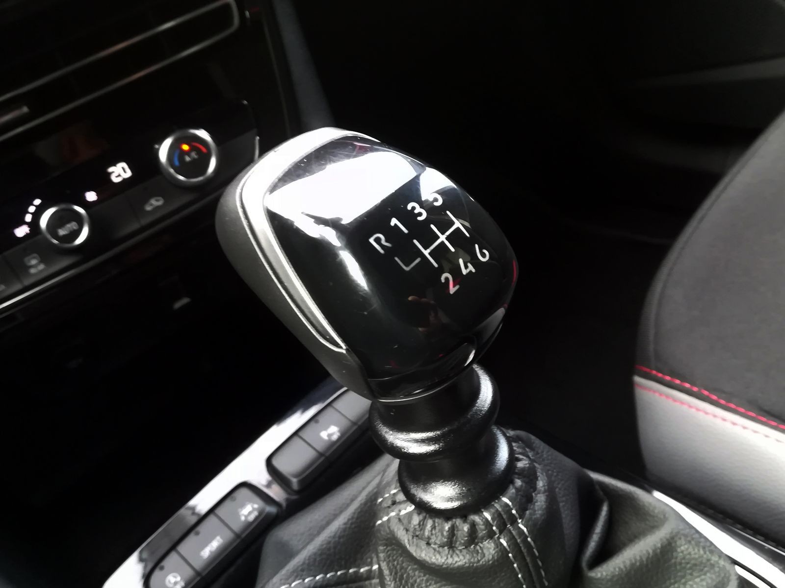 18 - Opel Mokka 1.2 t 100cv ultimate s&s