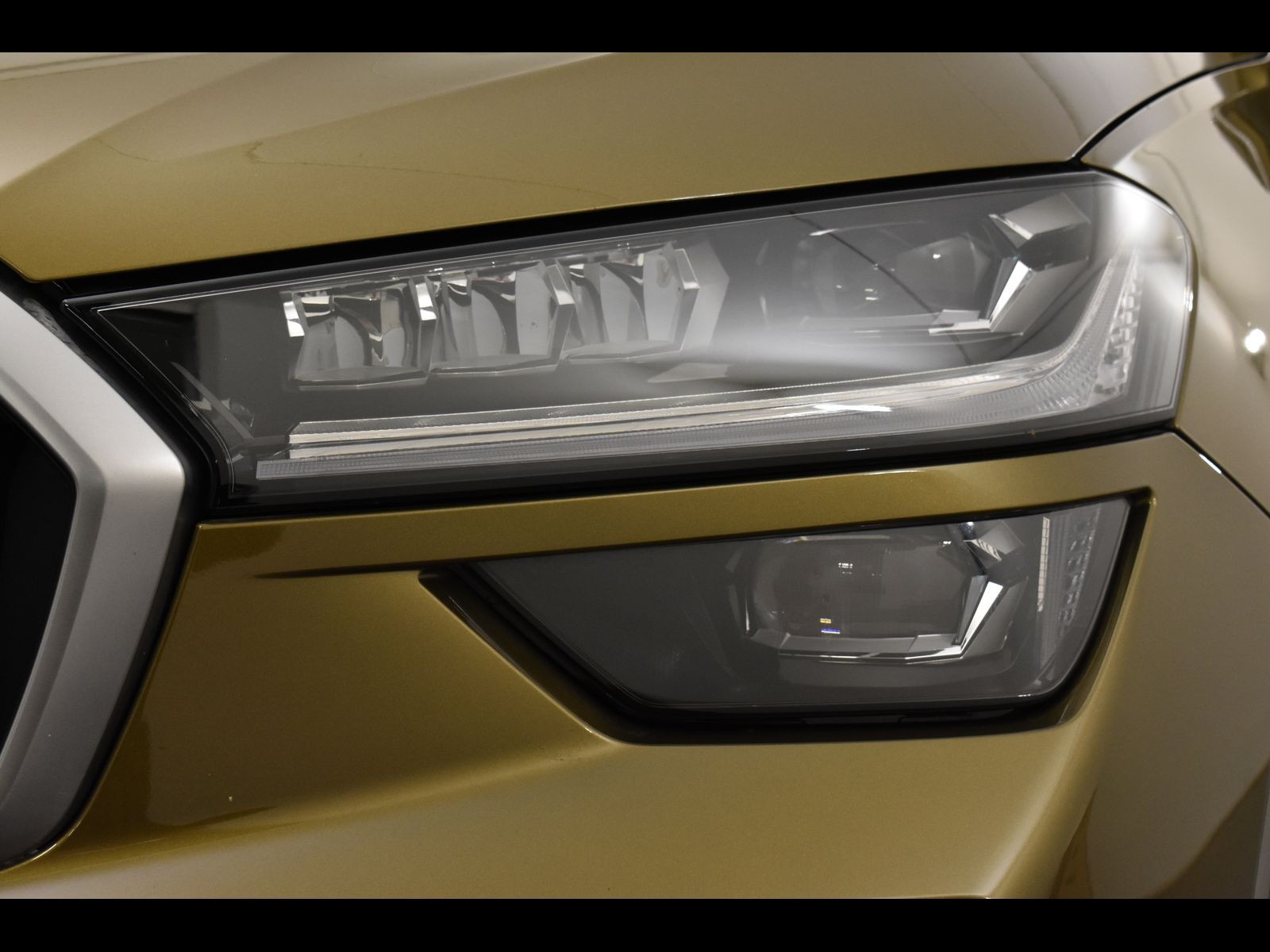 14 - Skoda Kodiaq 1.5 tsi m-hev 150cv selection dsg