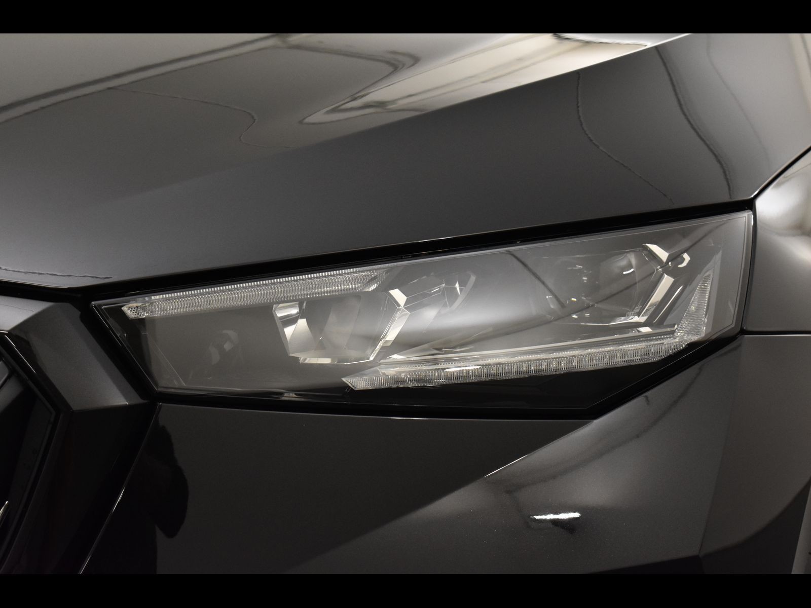 14 - Skoda Scala 1.0 tsi 115cv monte carlo