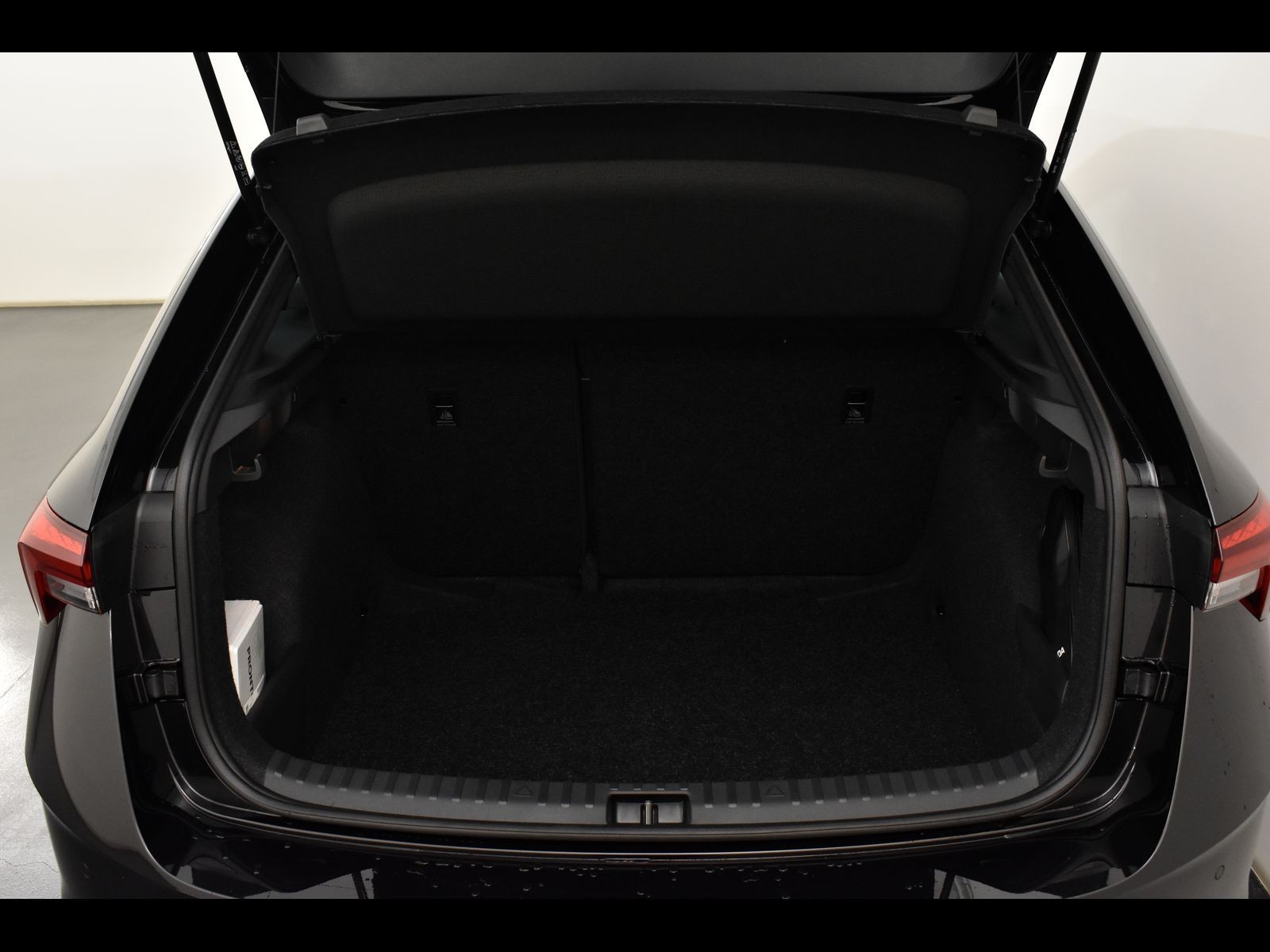 10 - Skoda Scala 1.0 tsi 115cv monte carlo