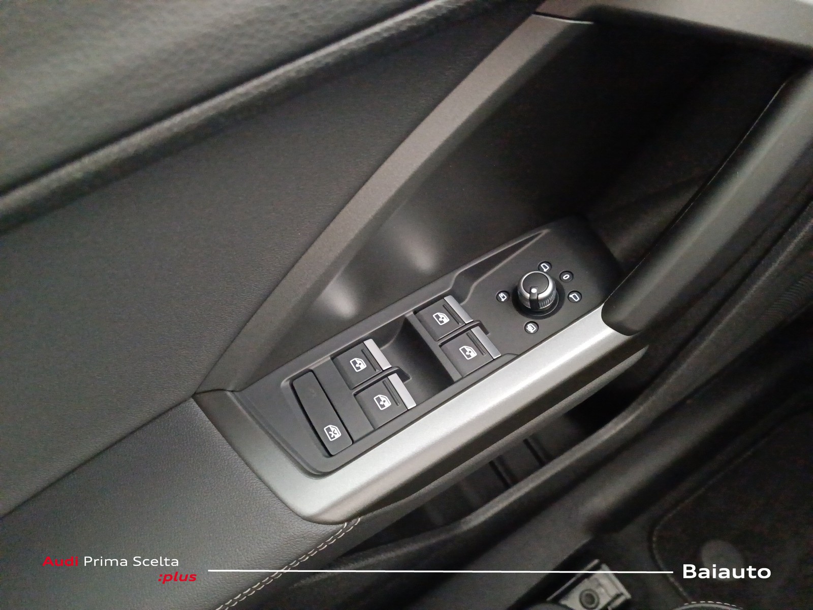 20 - Audi Q3 35 2.0 tdi s line edition s tronic