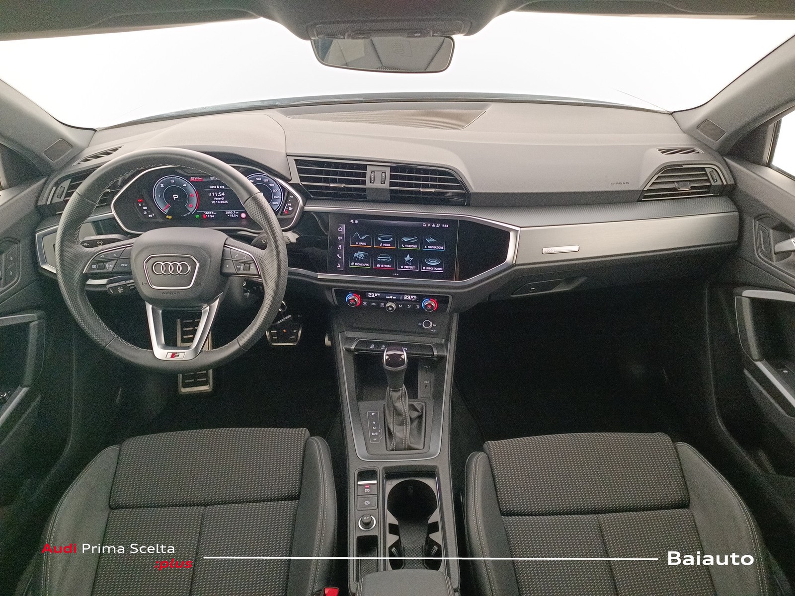 6 - Audi Q3 35 2.0 tdi s line edition s tronic