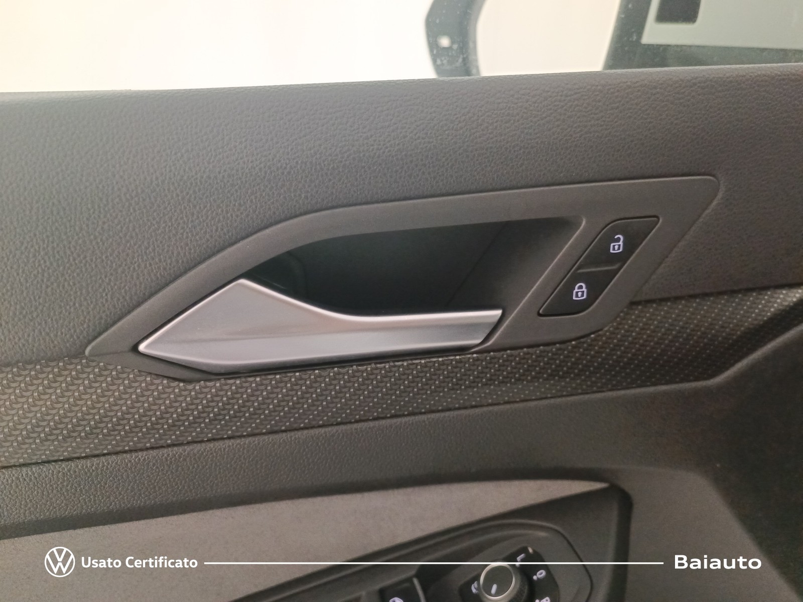 18 - Volkswagen Golf 2.0 tdi scr 150cv r-line 4motion dsg