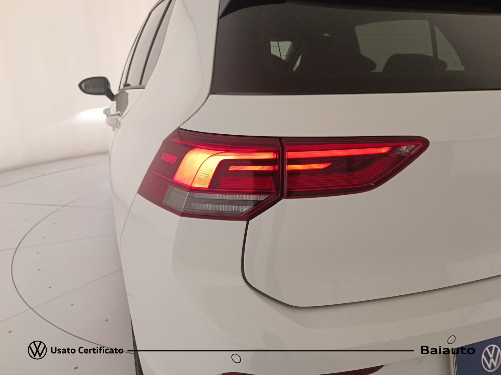 27 - Volkswagen Golf 2.0 tdi scr 150cv r-line 4motion dsg