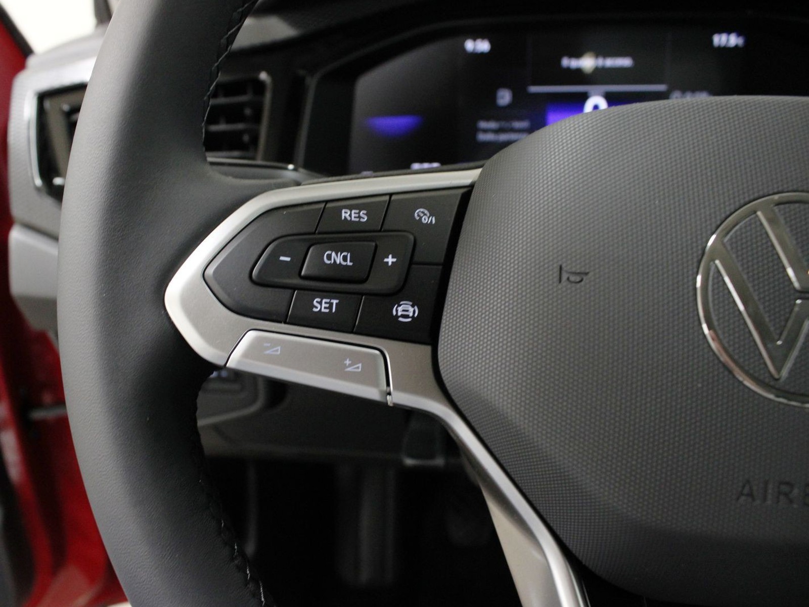 22 - Volkswagen Polo 1.0 evo 80cv edition plus