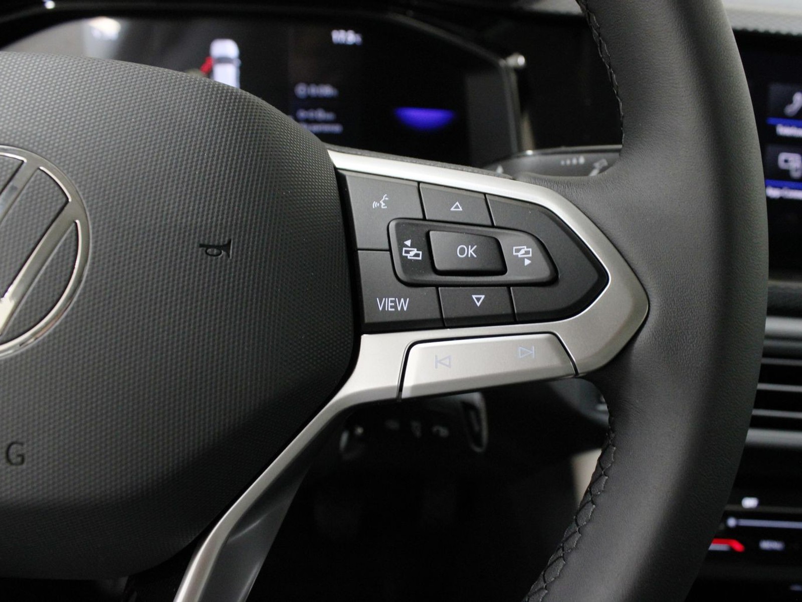 23 - Volkswagen Polo 1.0 evo 80cv edition plus