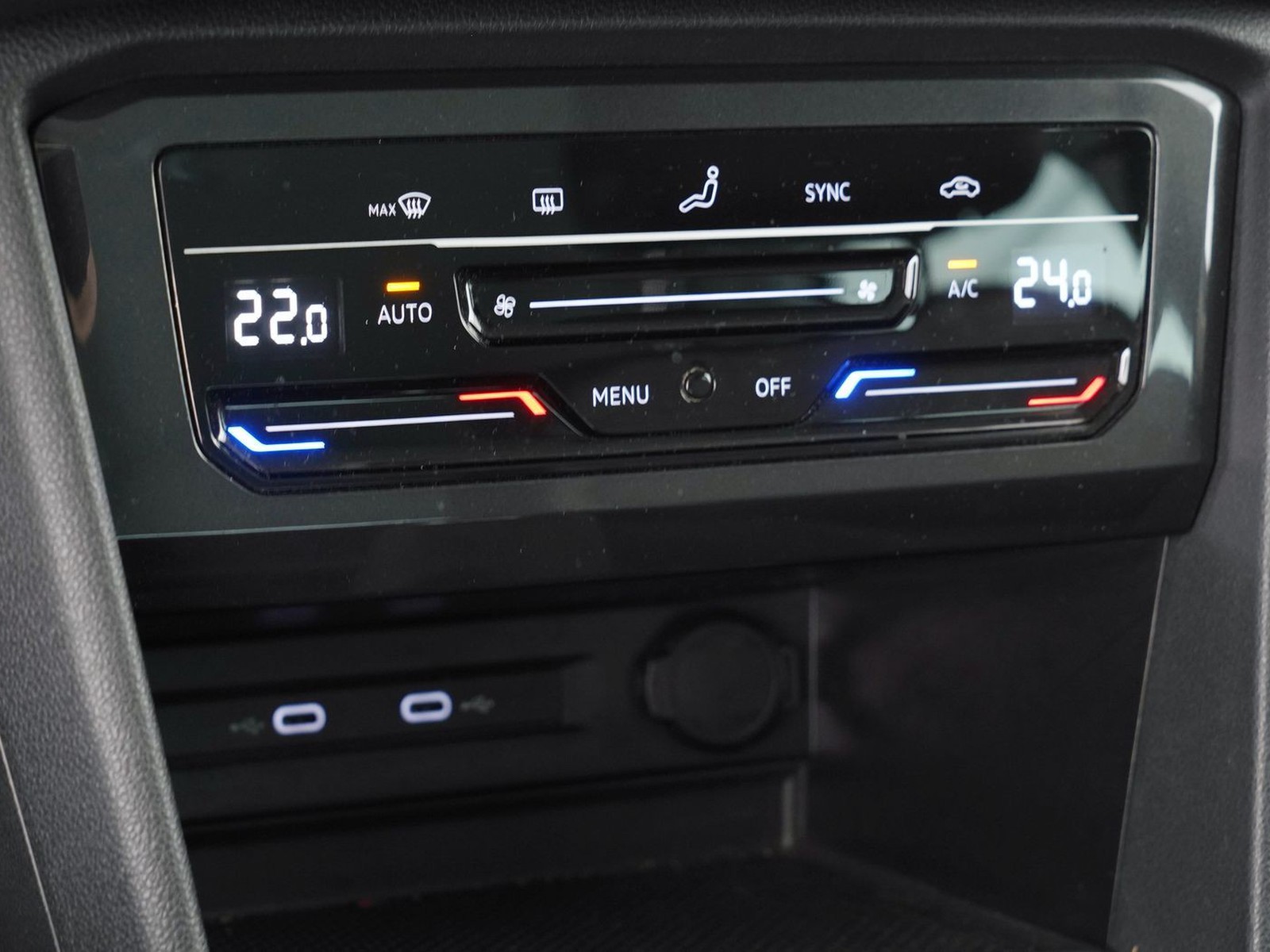 23 - Volkswagen Tiguan 1.5 tsi act 130cv life