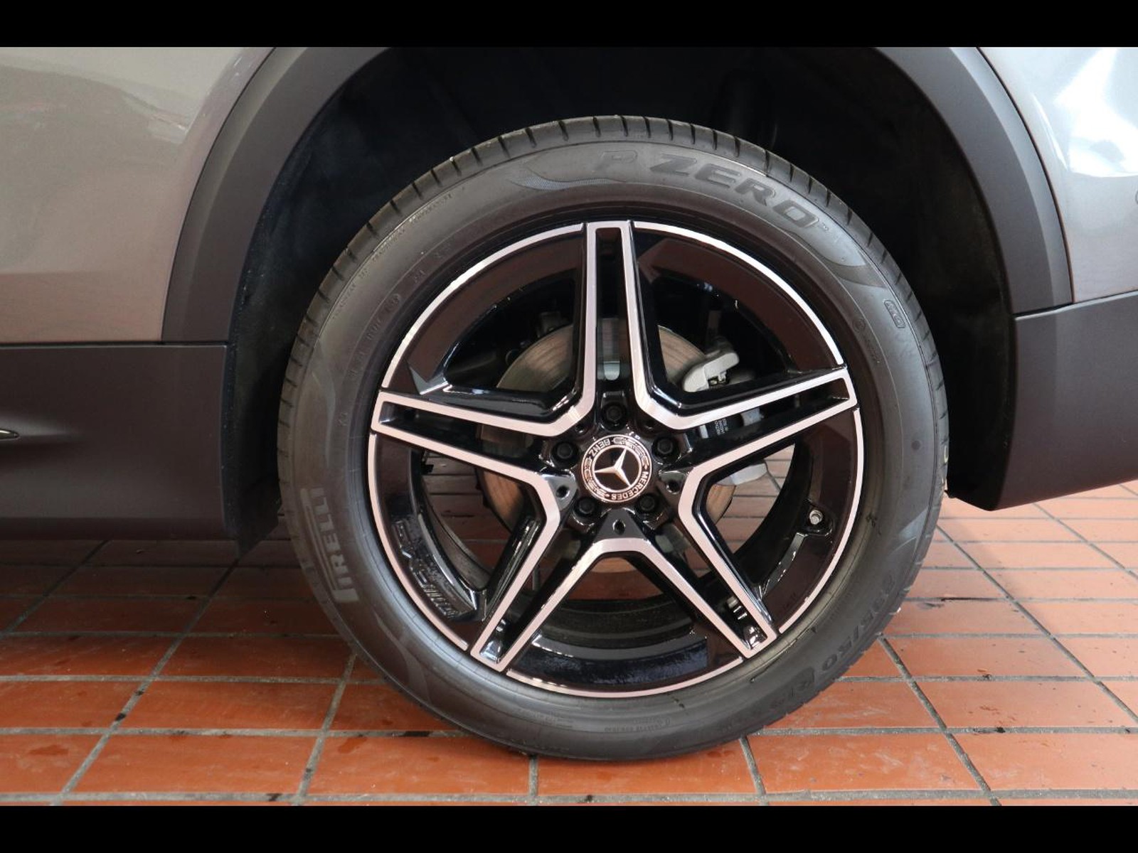 4 - Mercedes GLB 200 d amg line advanced plus 8g-dct