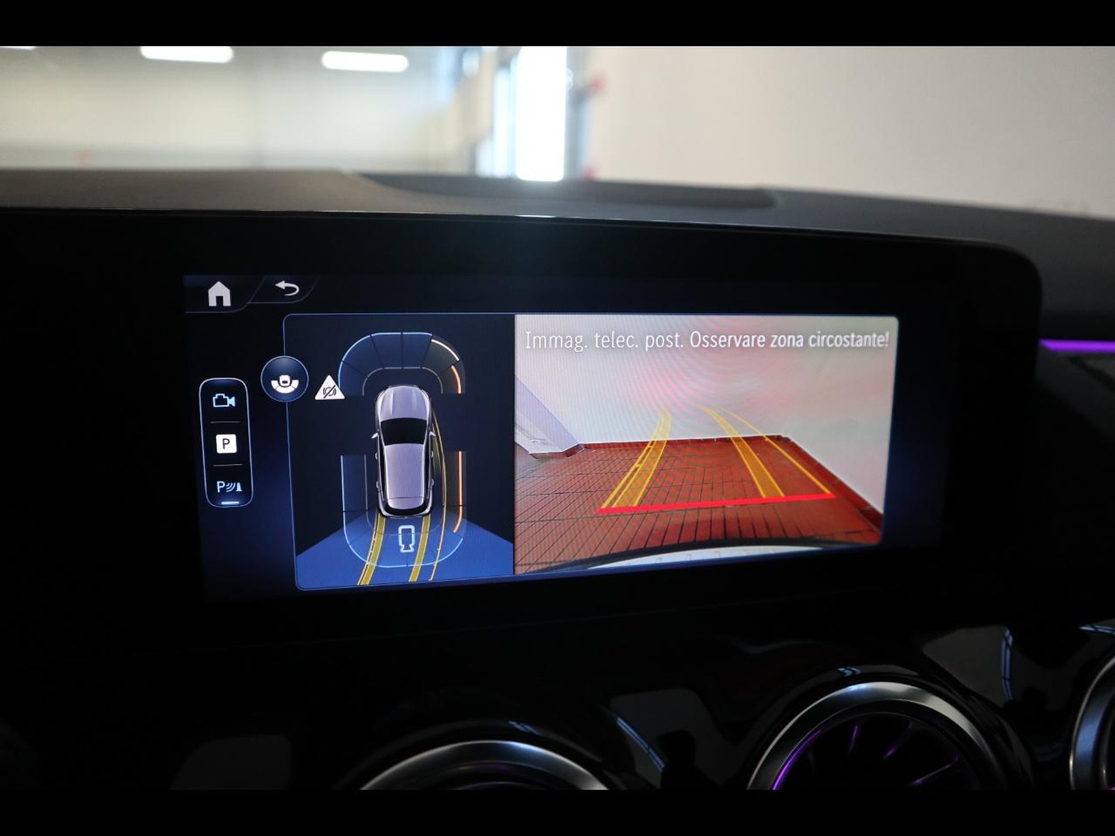 11 - Mercedes GLA 200 d amg line premium 4matic 8g-dct