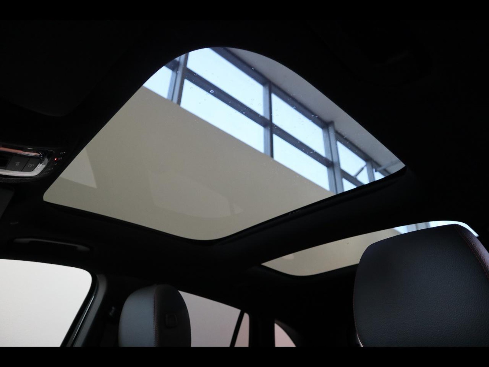 18 - Mercedes GLA 200 d amg line premium 4matic 8g-dct