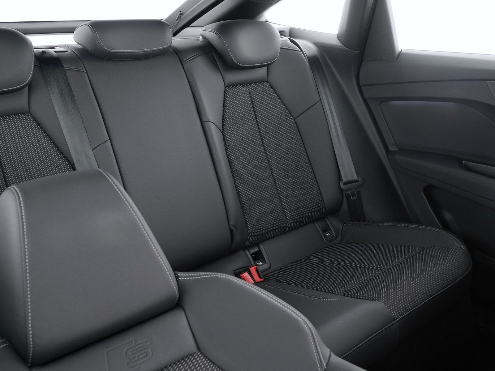 21 - Audi Q4 e-tron sportback e-tron 50 business advanced quattro