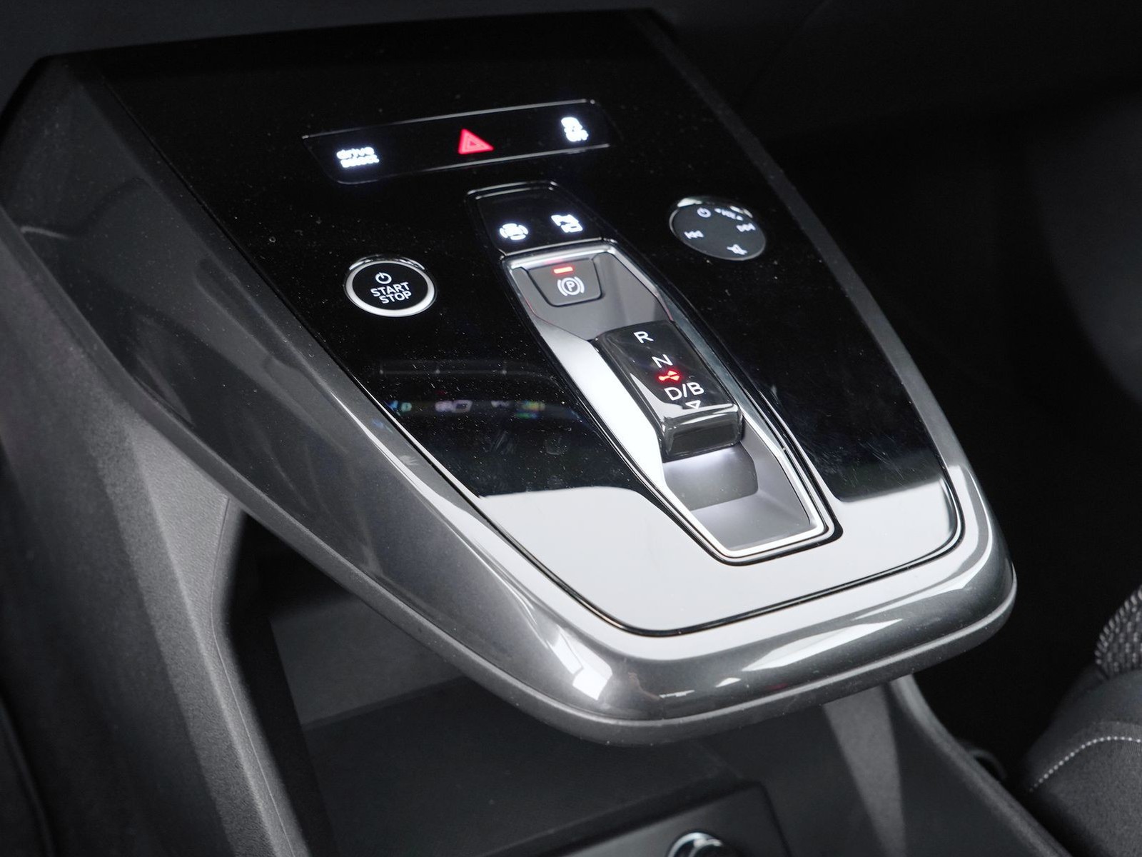 22 - Audi Q4 e-tron sportback e-tron 50 business advanced quattro