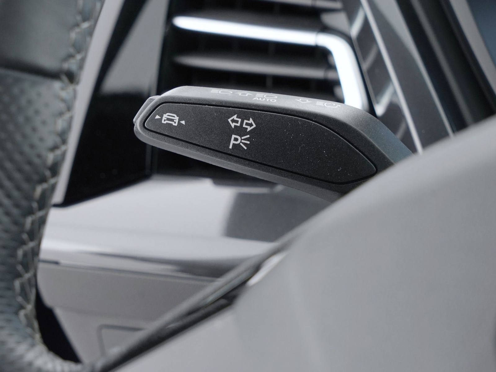 27 - Audi Q4 e-tron sportback e-tron 50 business advanced quattro