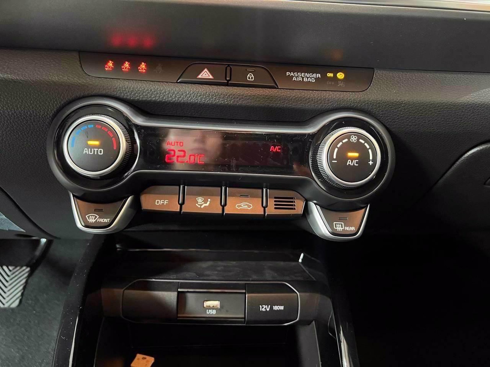 11 - Kia Stonic 1.2 mpi gpl 78cv style special edition