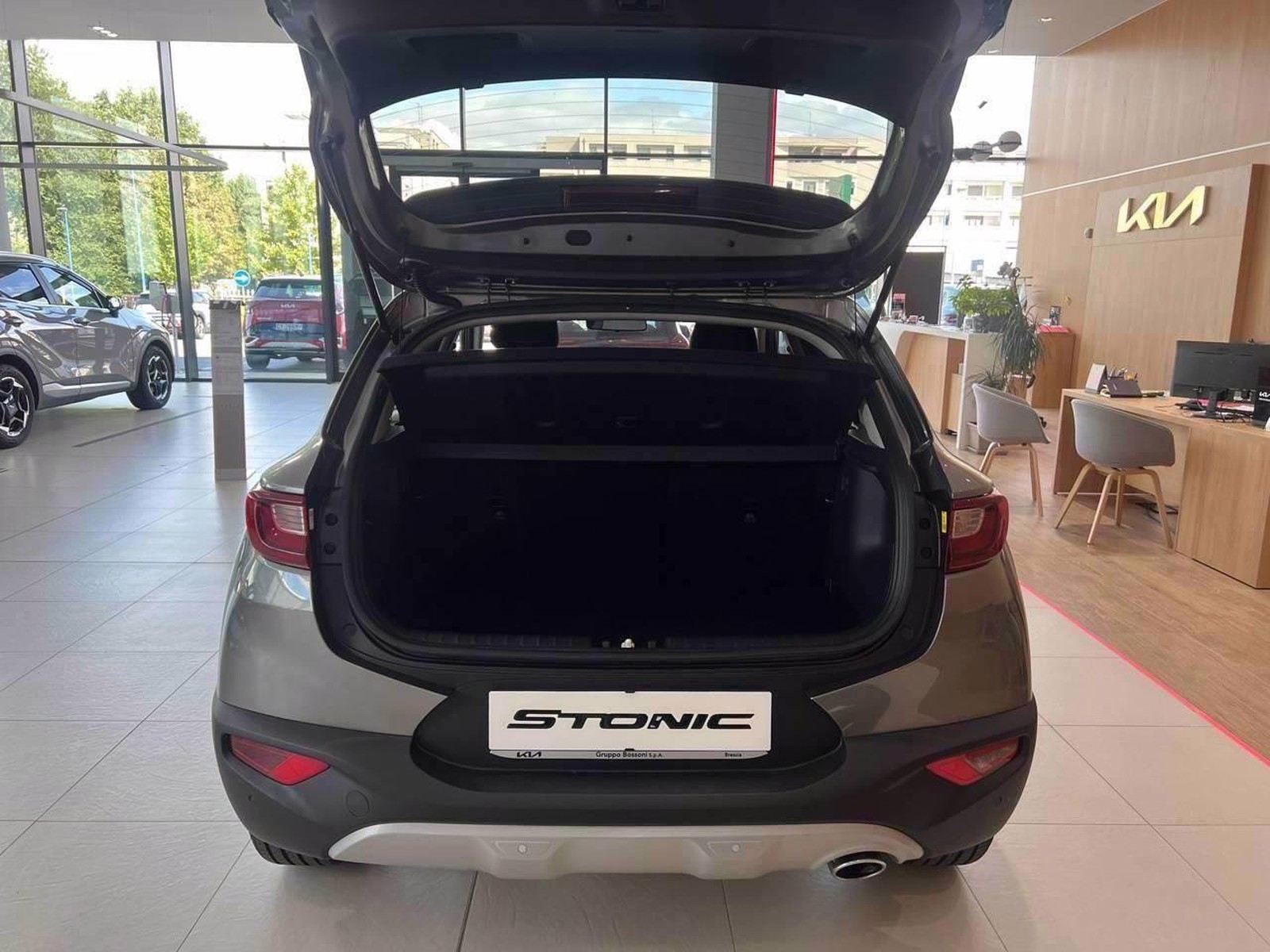 14 - Kia Stonic 1.2 mpi gpl 78cv style special edition
