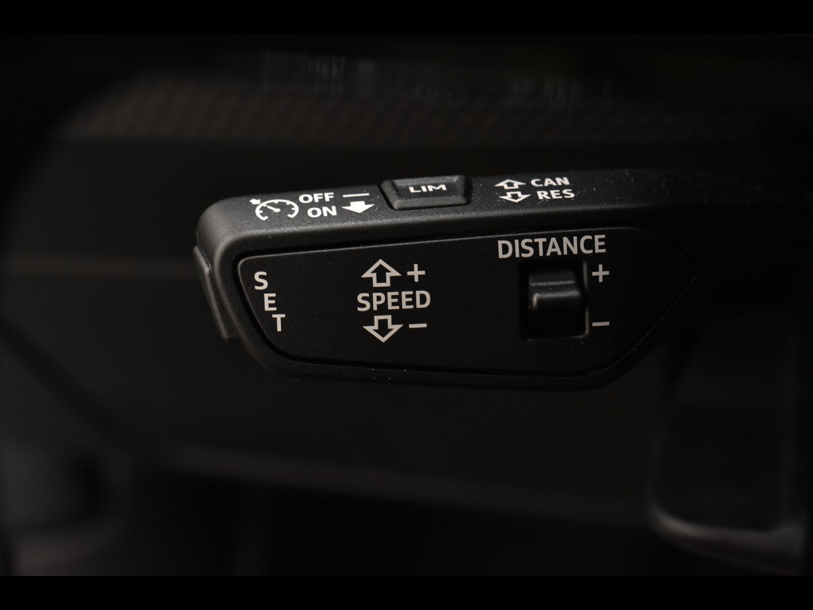 18 - Audi A1 allstreet 30 1.0 tfsi 116cv business s tronic