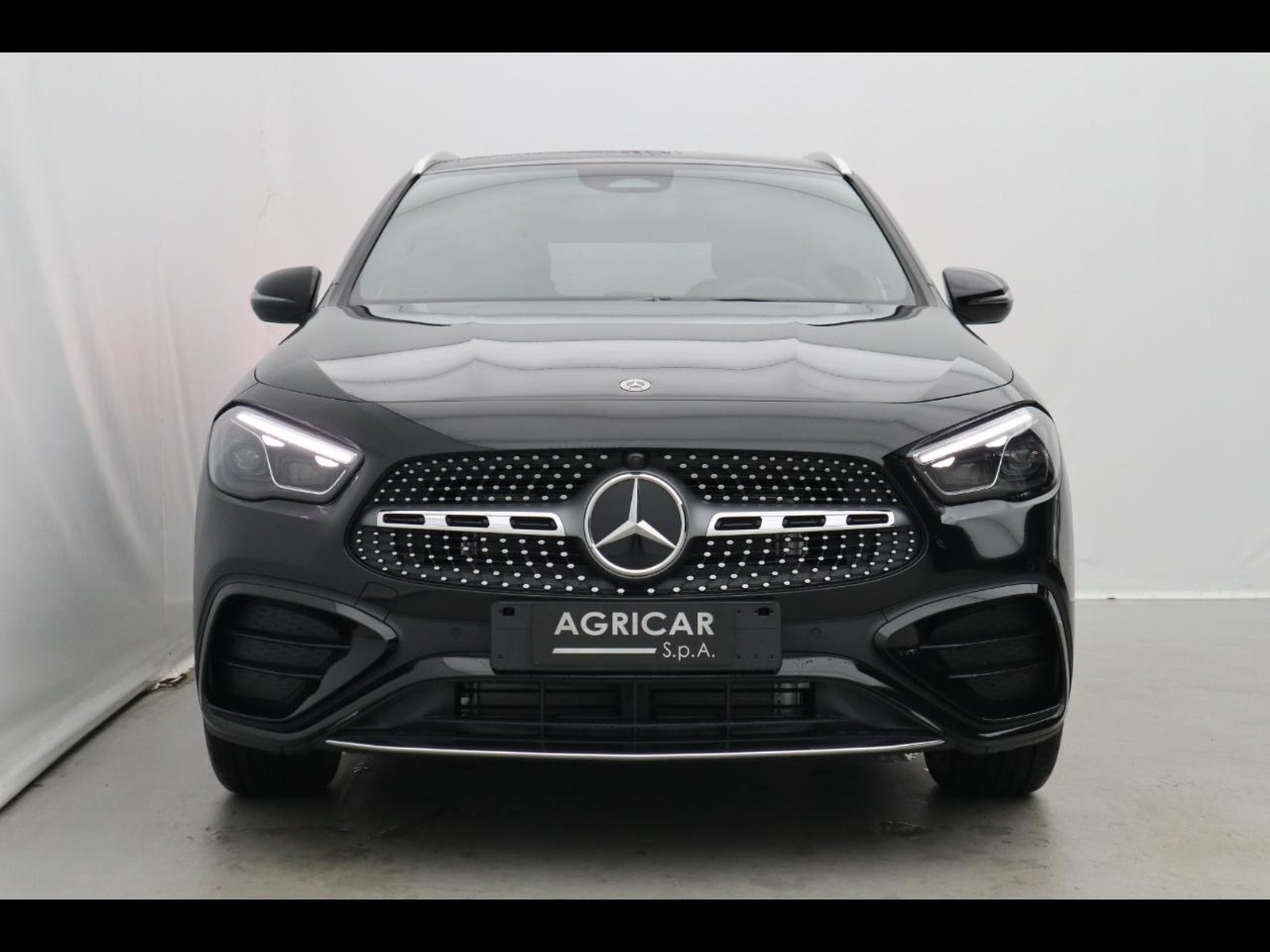 4 - Mercedes GLA 200 d amg line advanced plus 8g-dct