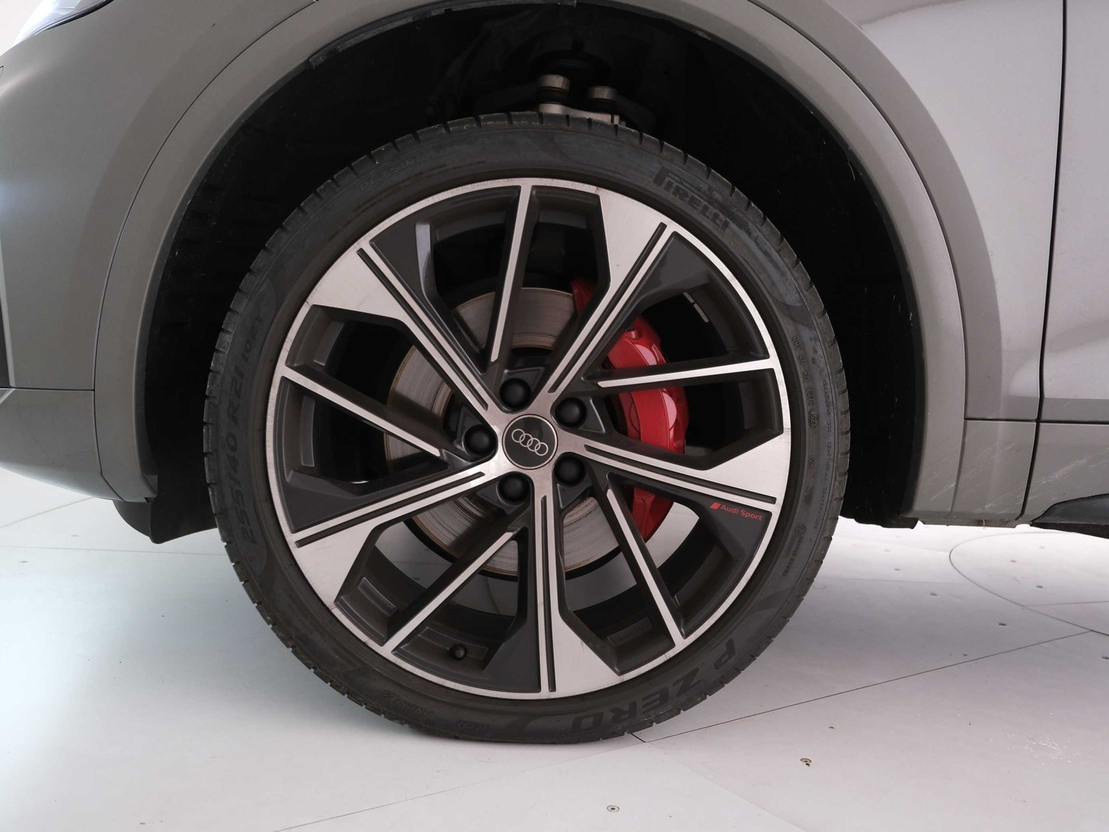 11 - Audi Q5 sportback 55 2.0 tfsi e identity black quattro s tronic