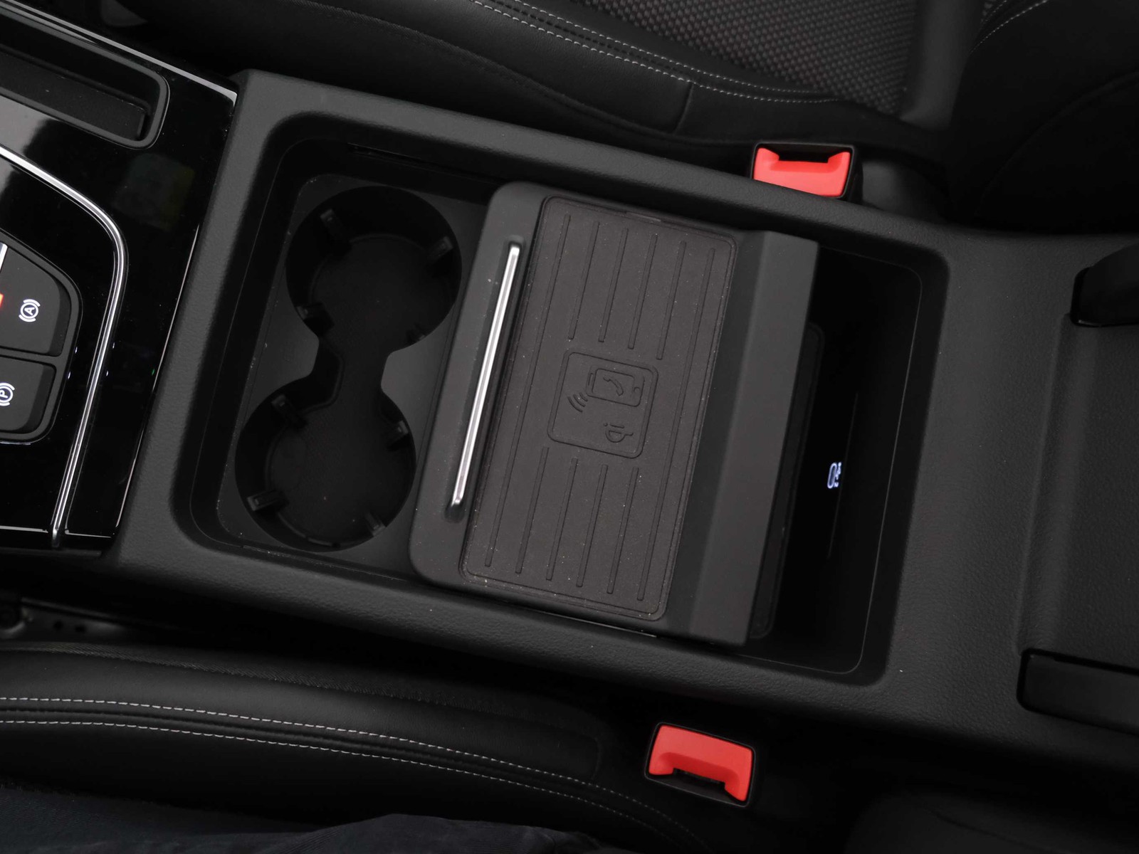 30 - Audi Q5 sportback 55 2.0 tfsi e identity black quattro s tronic