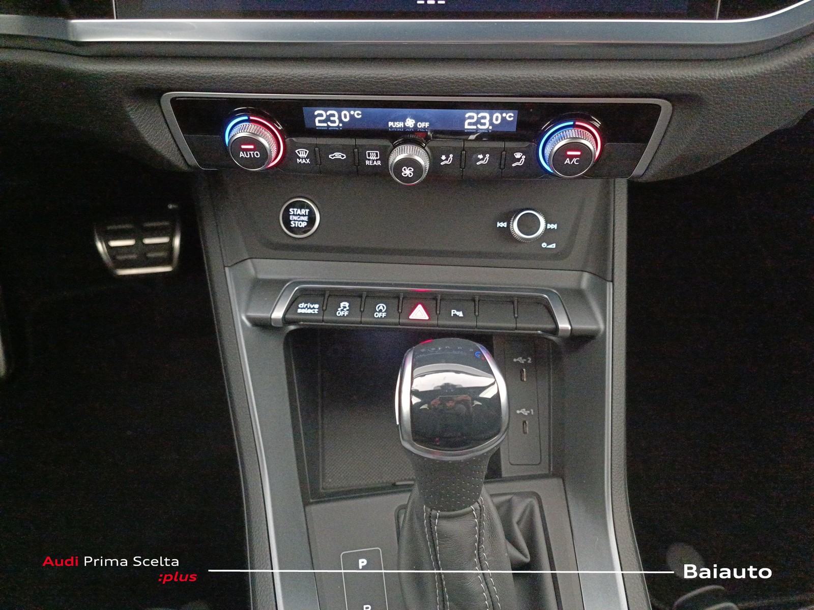 12 - Audi Q3 sportback 35 2.0 tdi s line edition s tronic