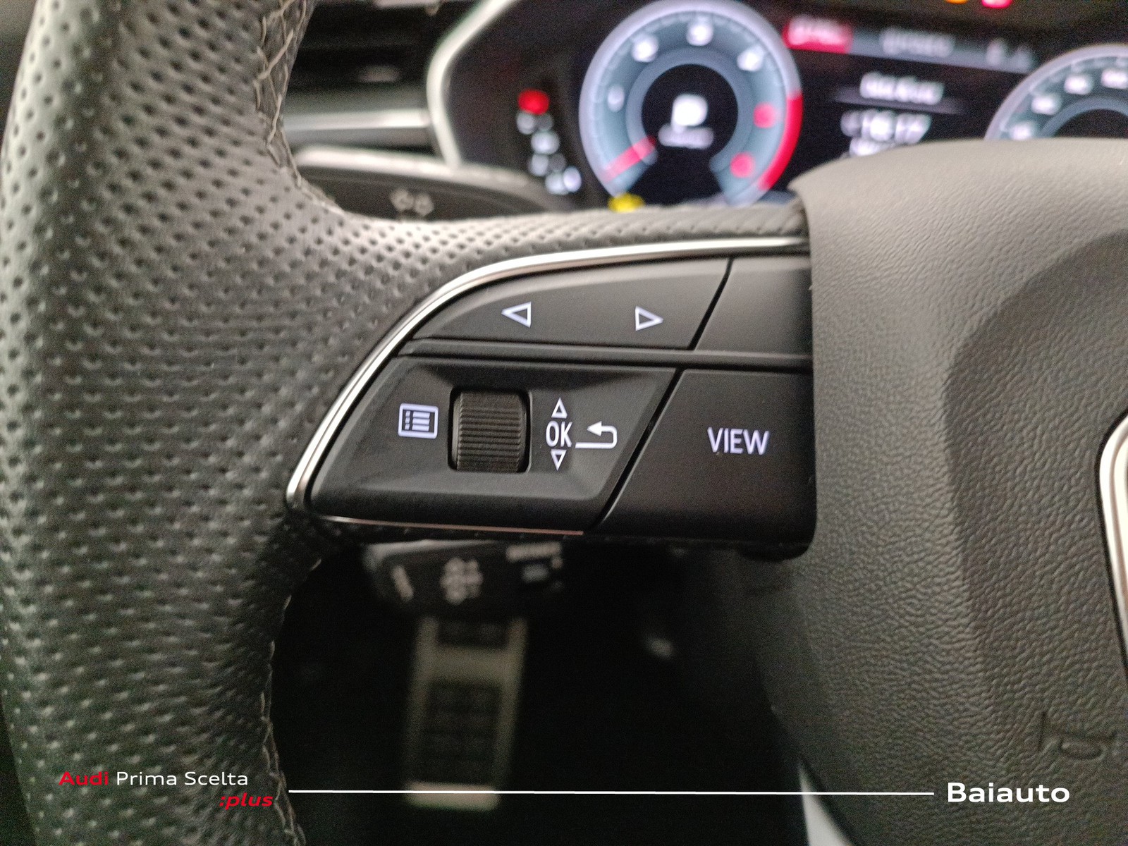 16 - Audi Q3 sportback 35 2.0 tdi s line edition s tronic