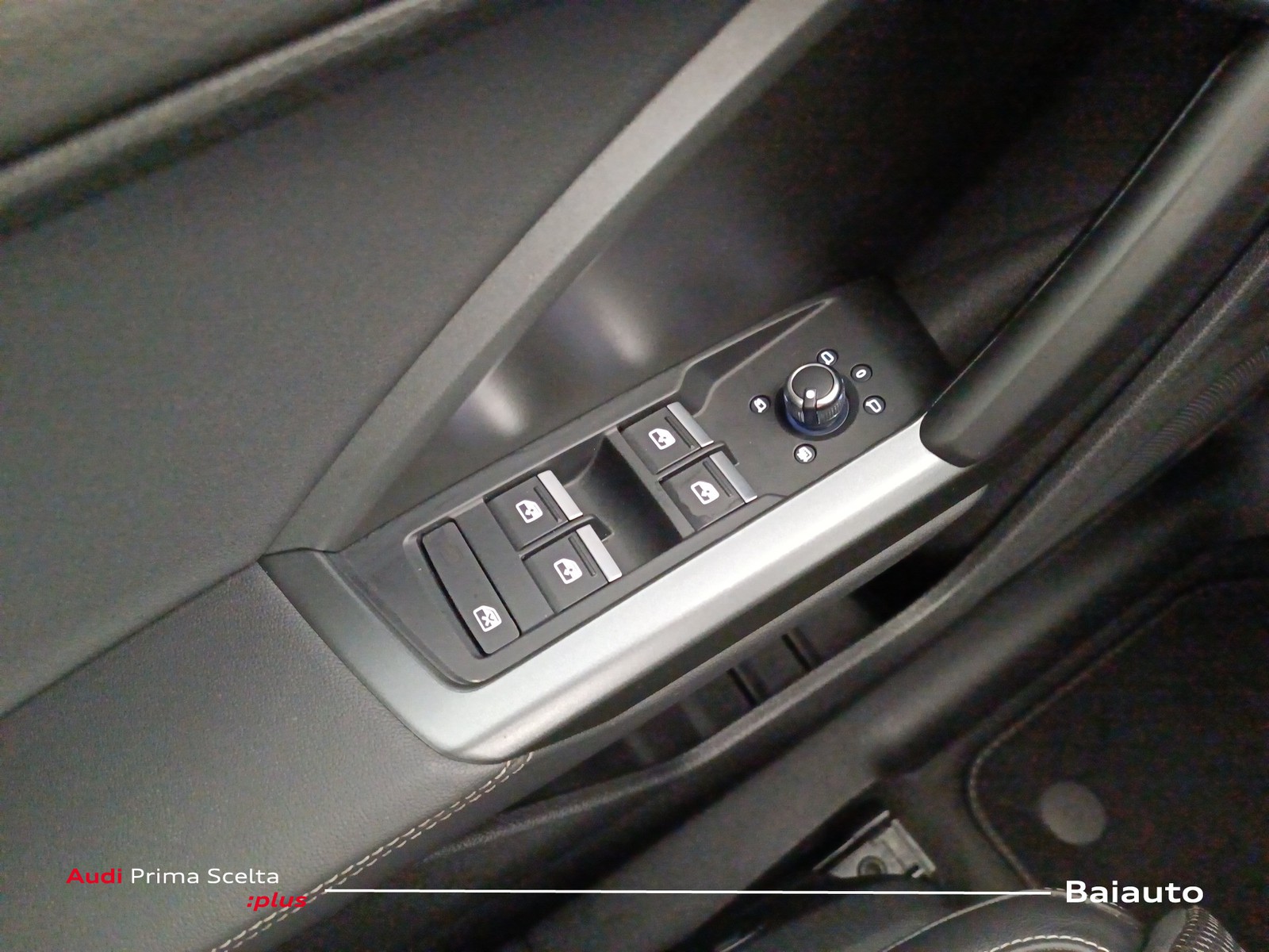 20 - Audi Q3 sportback 35 2.0 tdi s line edition s tronic