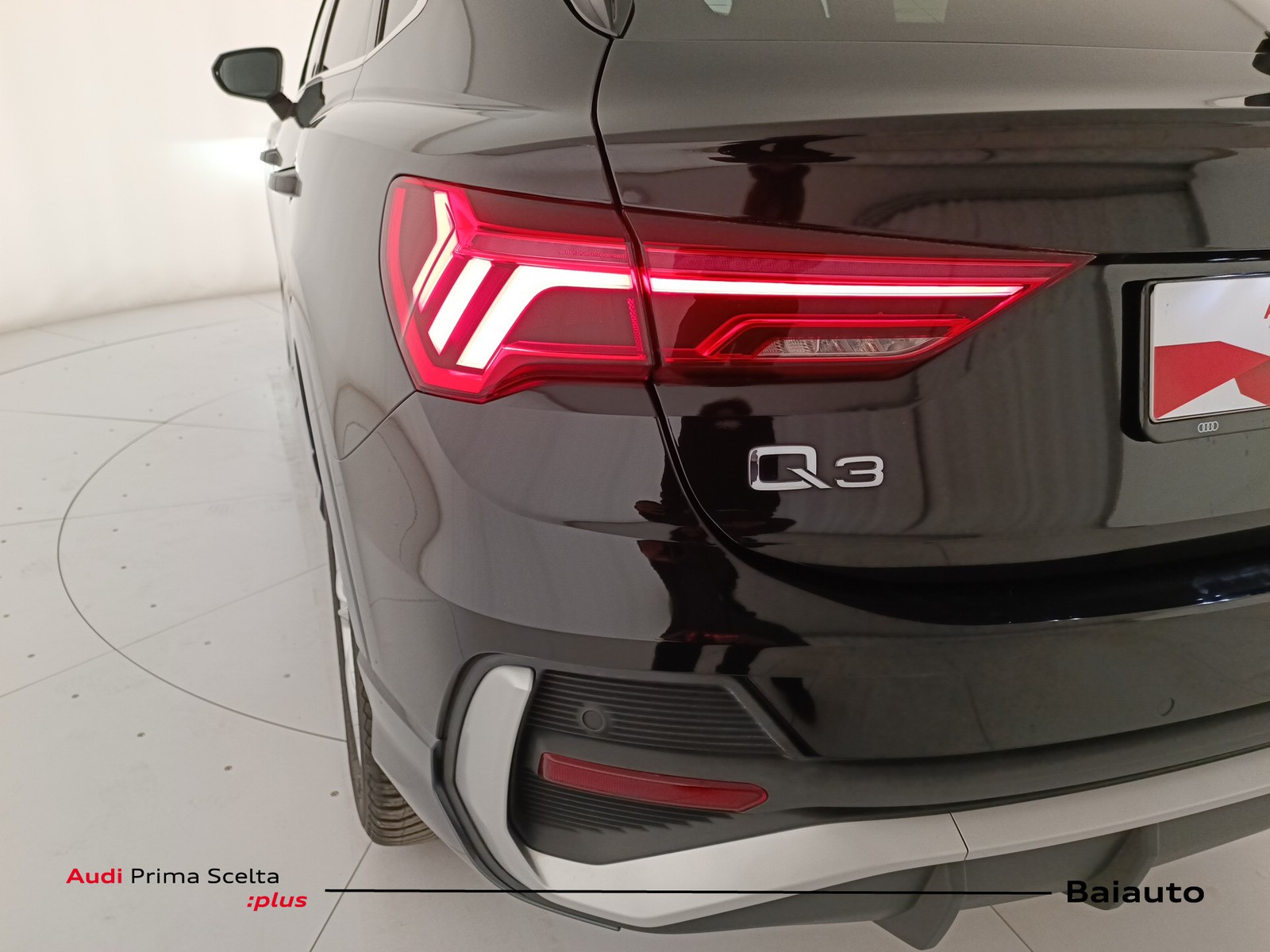 29 - Audi Q3 sportback 35 2.0 tdi s line edition s tronic