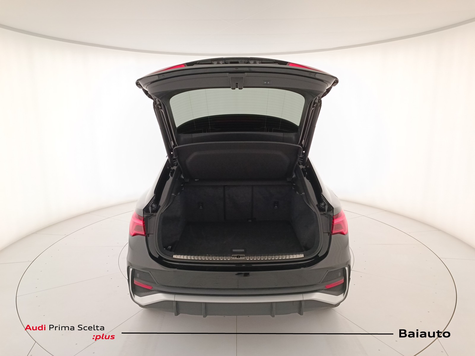 35 - Audi Q3 sportback 35 2.0 tdi s line edition s tronic