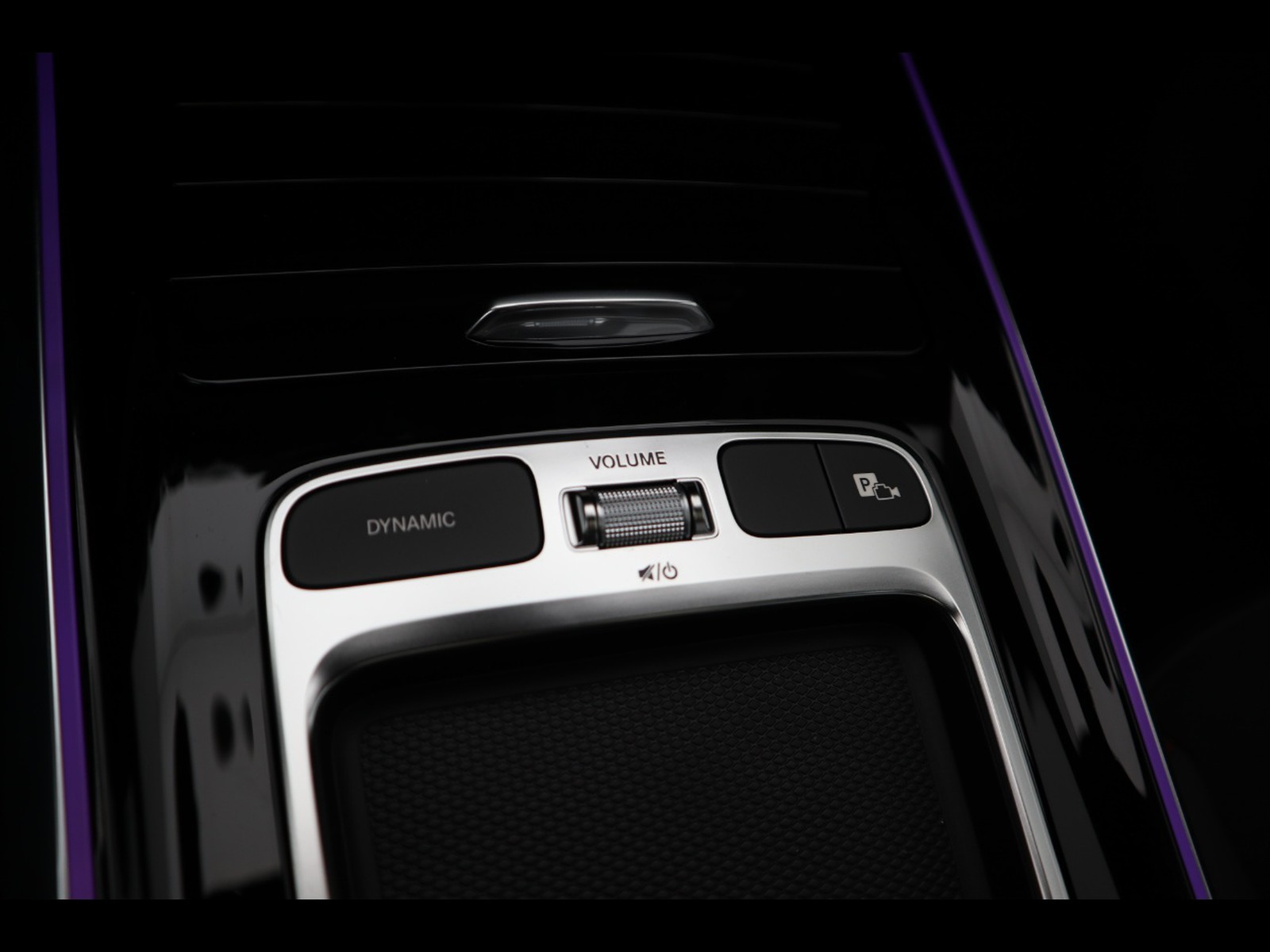 14 - Mercedes GLA 200 d amg line premium 8g-dct