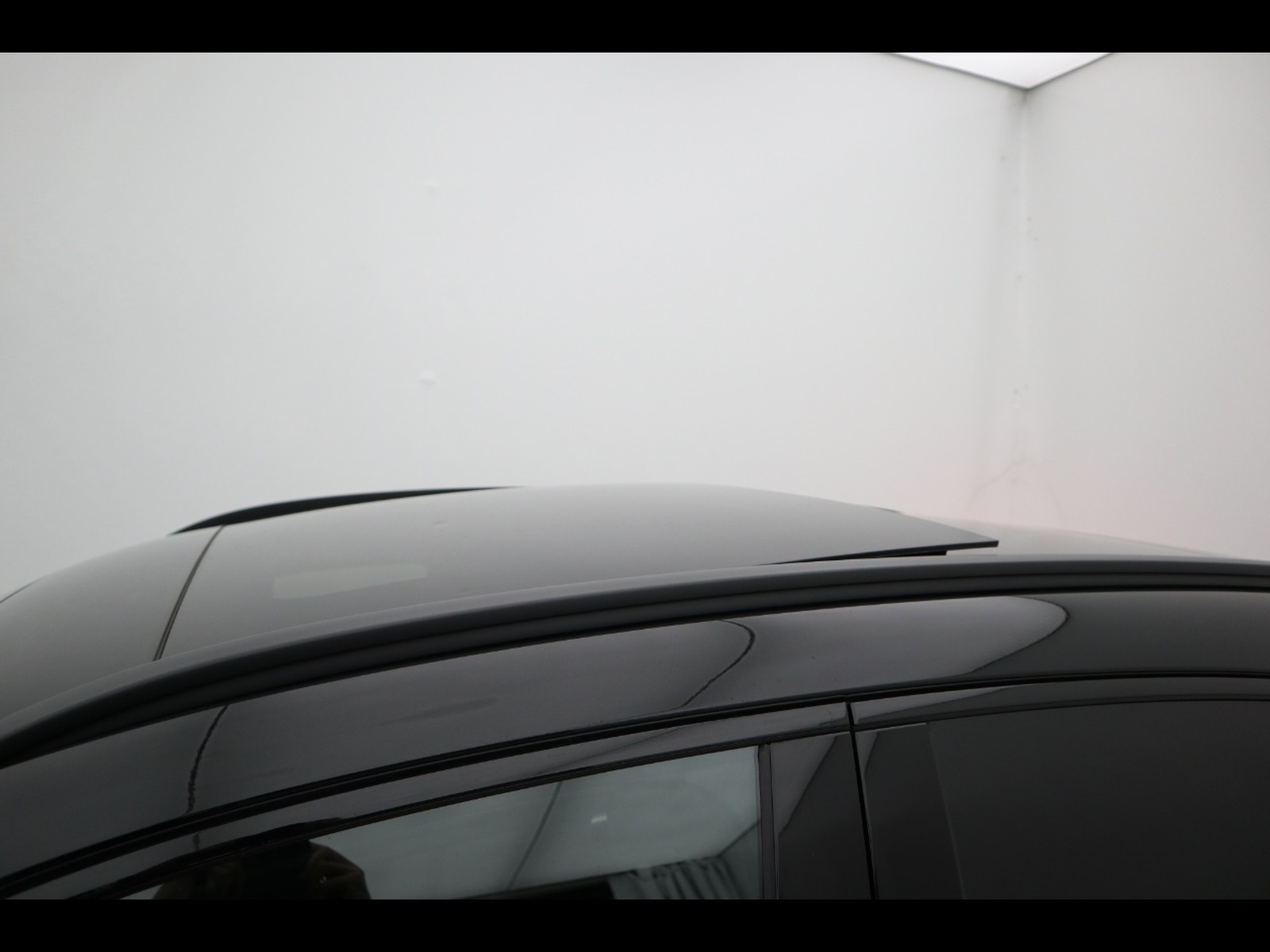 18 - Mercedes GLA 200 d amg line premium 8g-dct