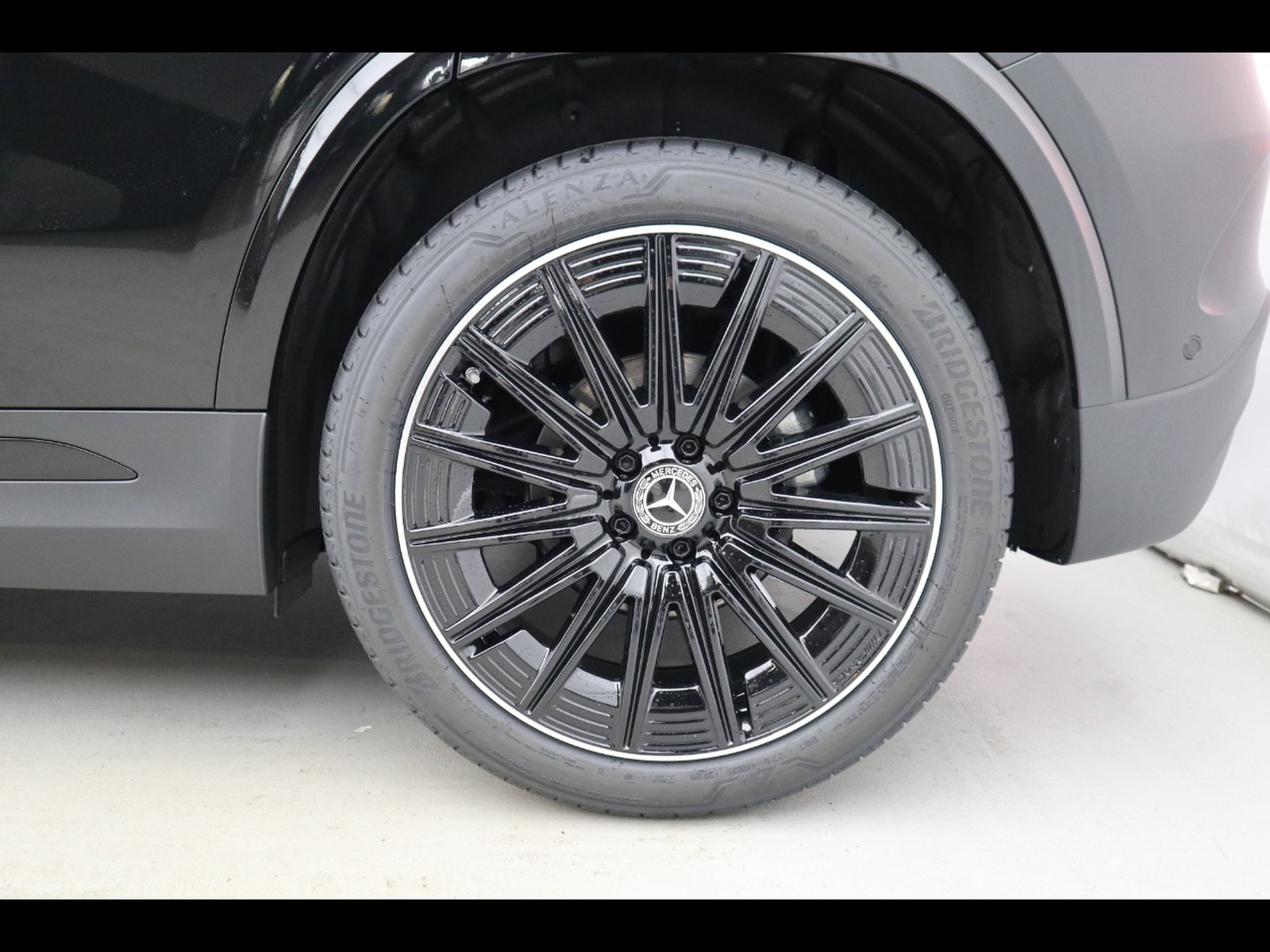 4 - Mercedes GLA 200 d amg line premium 8g-dct