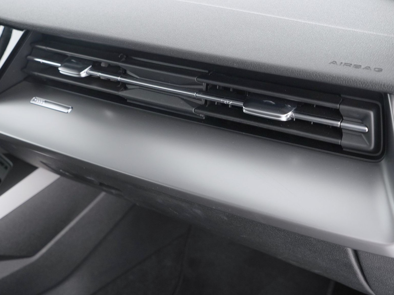 18 - Audi A3 sportback 30 2.0 tdi business