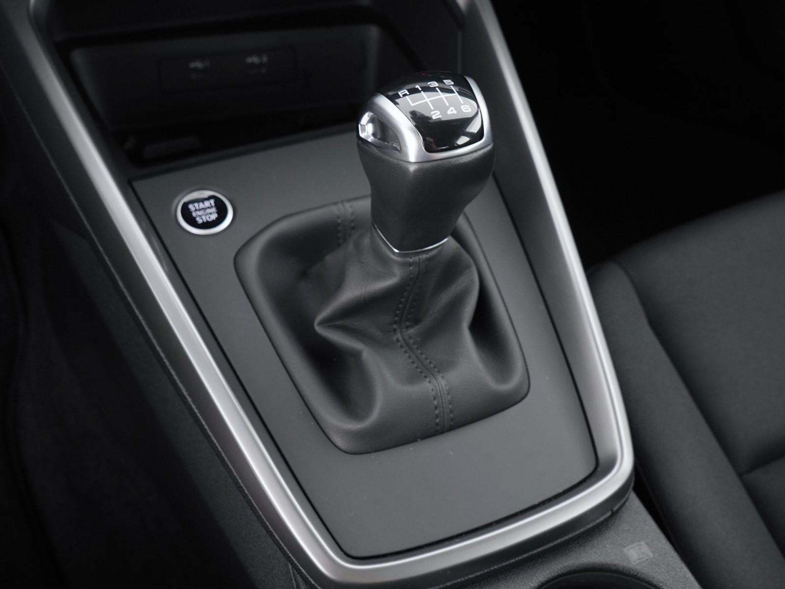 21 - Audi A3 sportback 30 2.0 tdi business