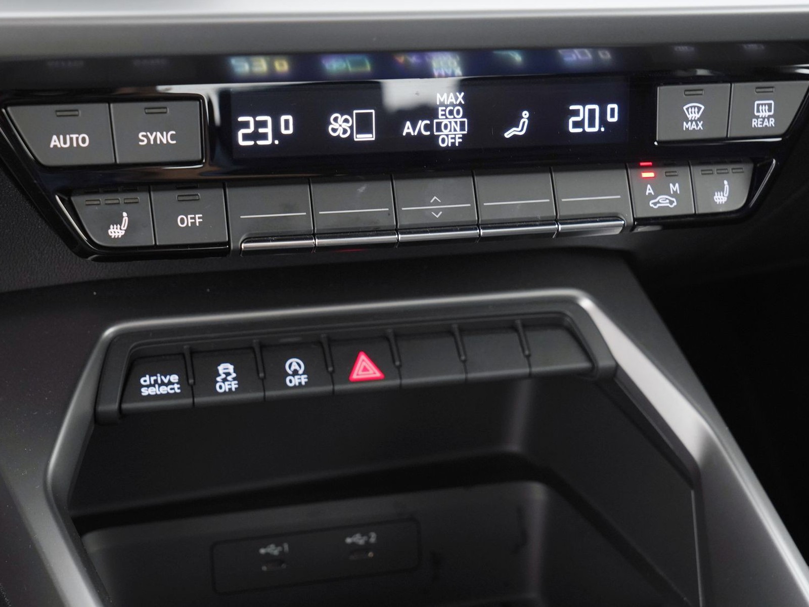 5 - Audi A3 sportback 30 2.0 tdi business