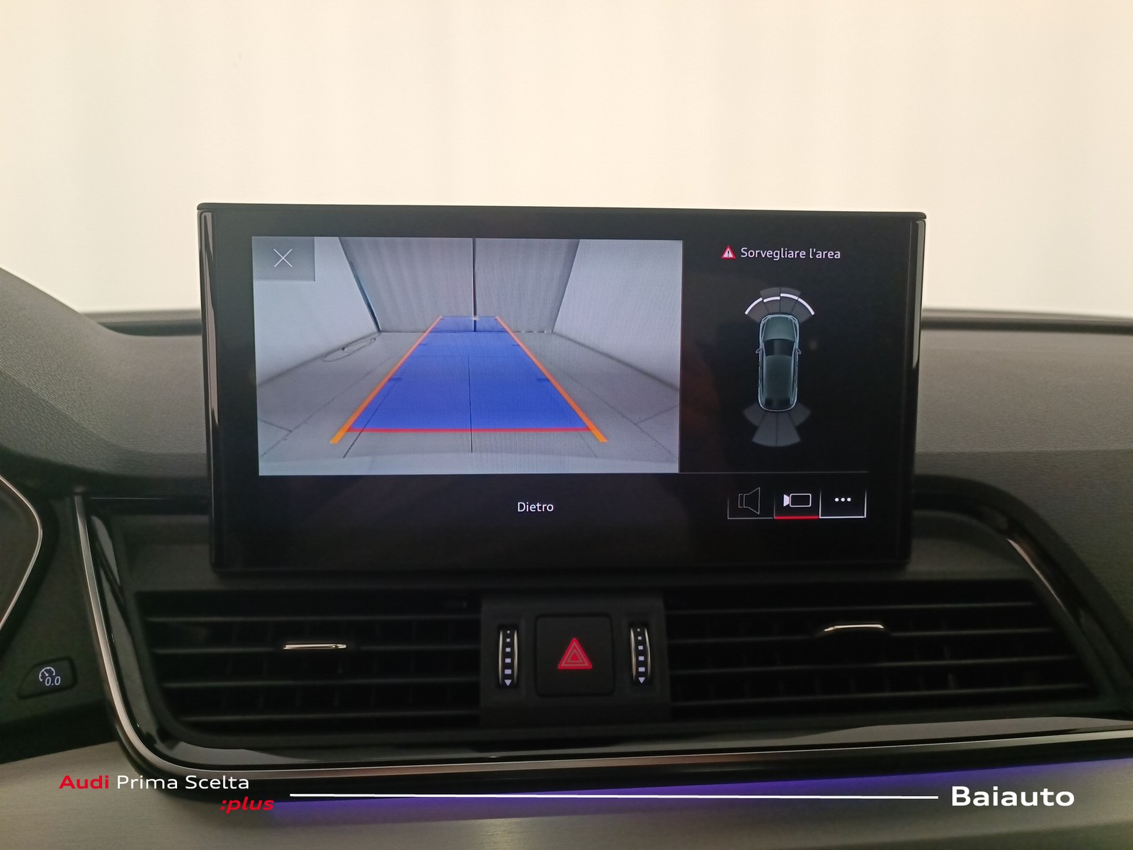 32 - Audi Q5 sportback 40 2.0 tdi mhev 12v s line plus quattro s tronic