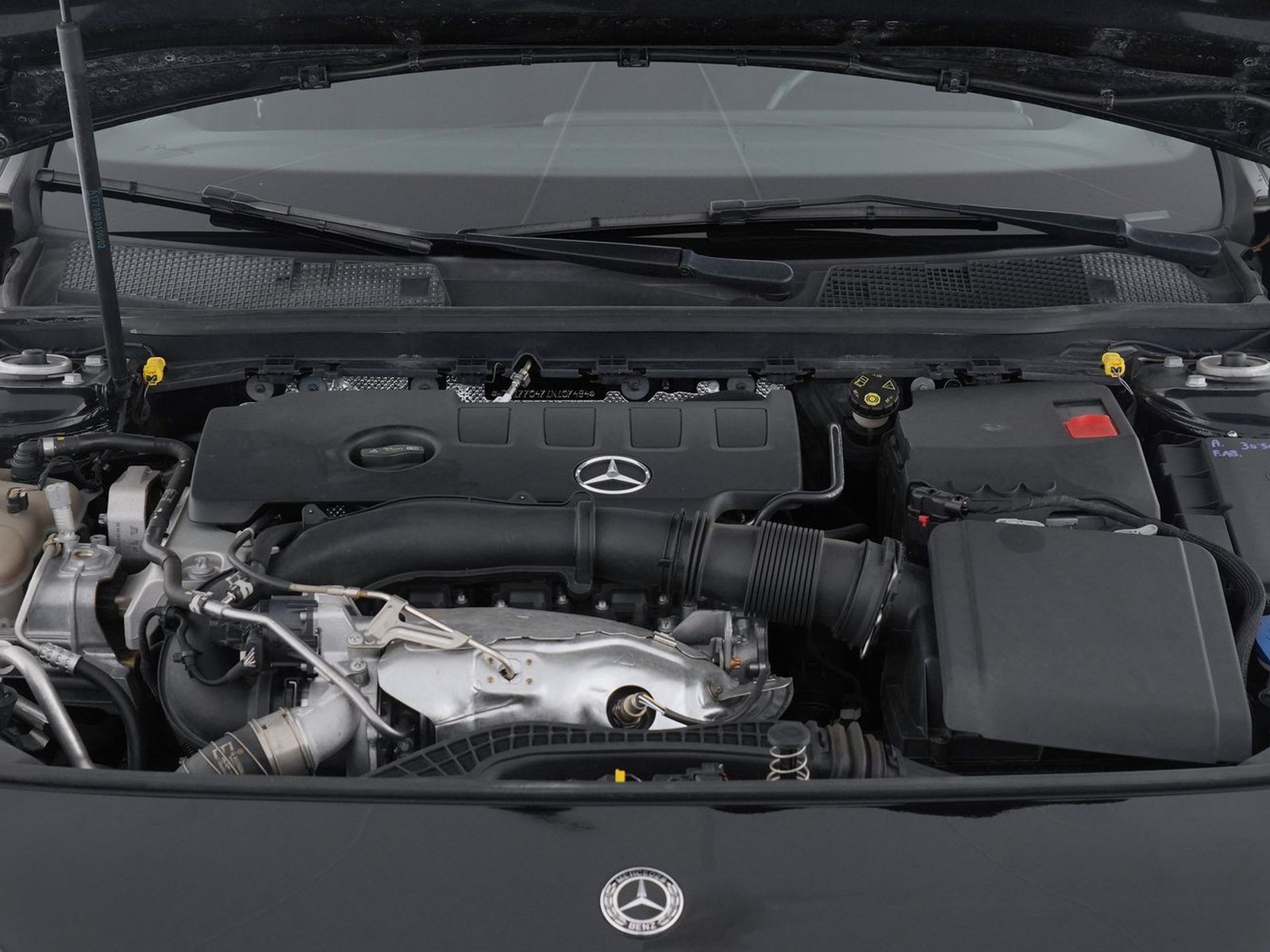 11 - Mercedes Classe A 250 premium 4matic 7g-dct