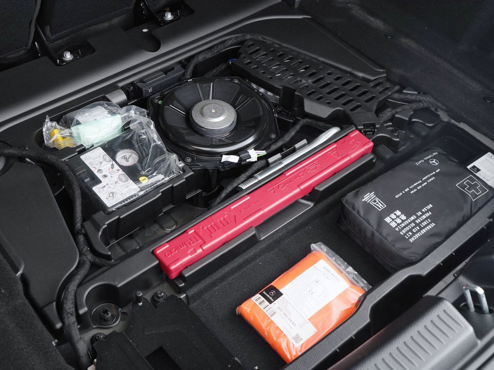 33 - Mercedes Classe A 250 premium 4matic 7g-dct