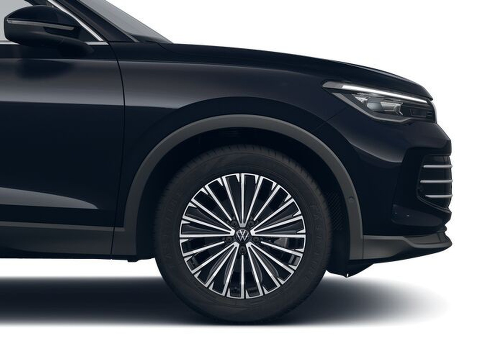 6 - Volkswagen Tiguan 1.5 etsi act 150cv elegance dsg