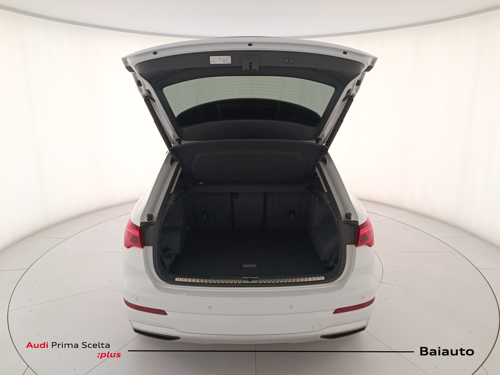 30 - Audi Q3 35 2.0 tdi business advanced s tronic