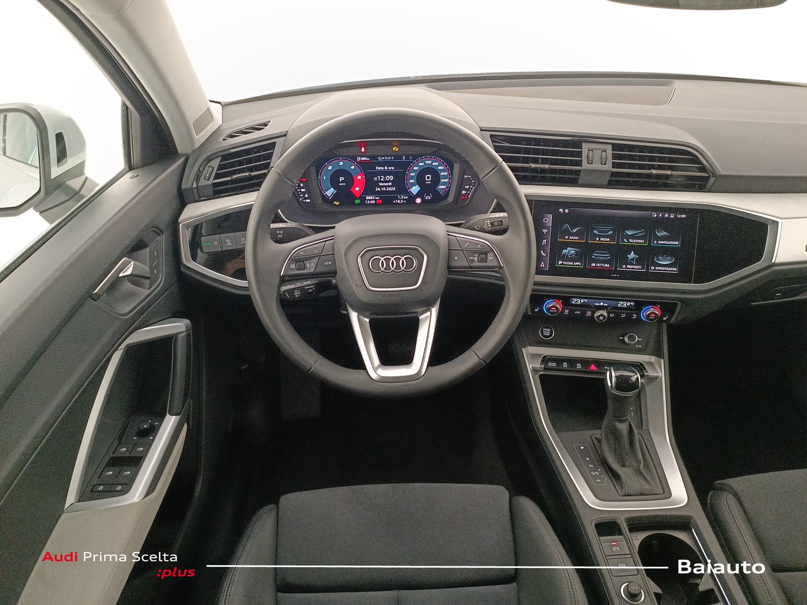 8 - Audi Q3 35 2.0 tdi business advanced s tronic