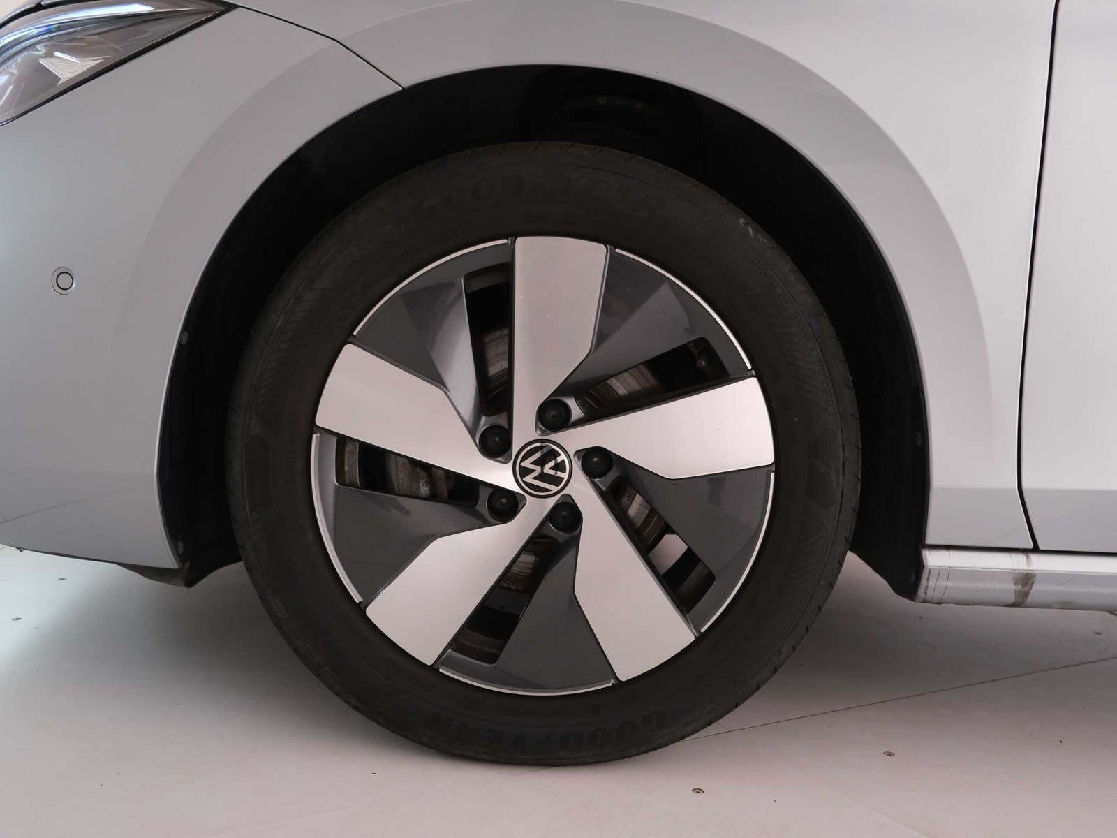 11 - Volkswagen Passat 2.0 tdi scr evo 150cv business dsg