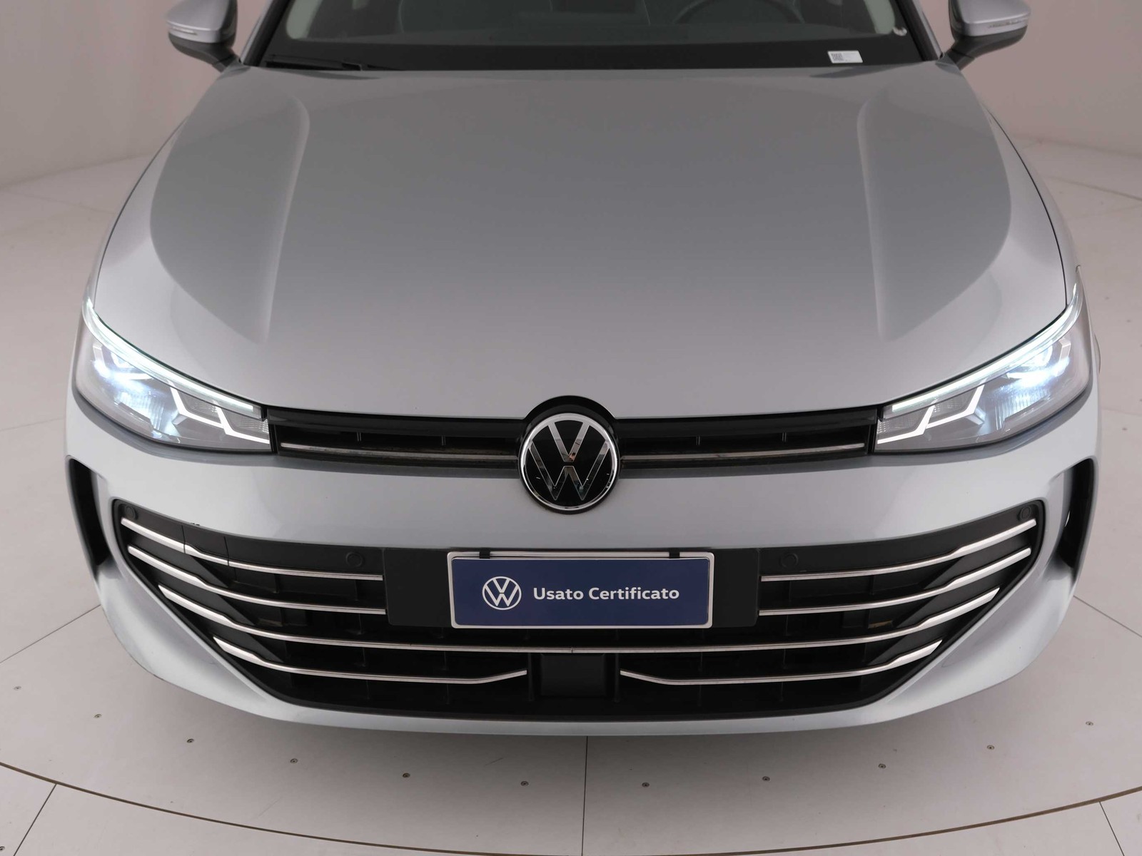 14 - Volkswagen Passat 2.0 tdi scr evo 150cv business dsg