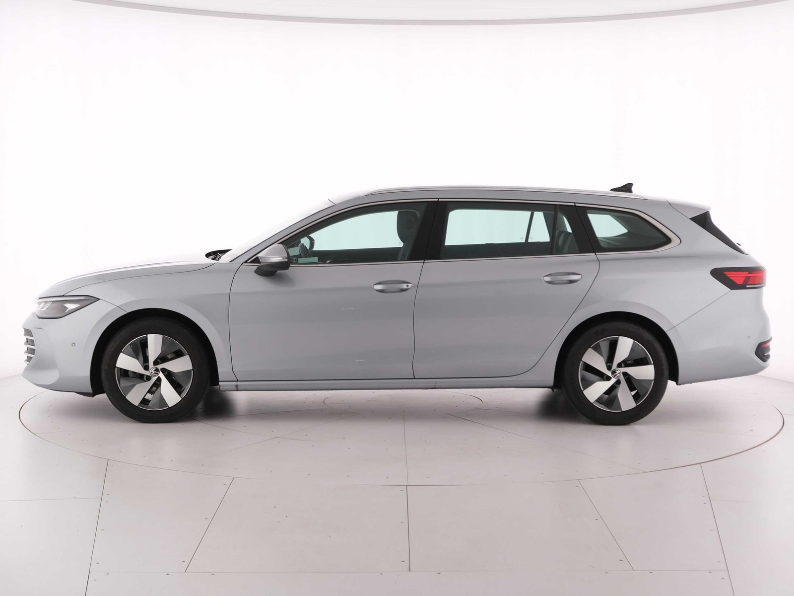 3 - Volkswagen Passat 2.0 tdi scr evo 150cv business dsg