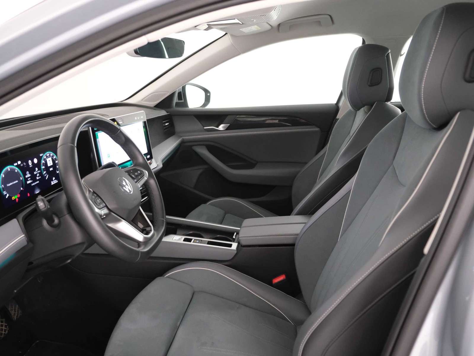 34 - Volkswagen Passat 2.0 tdi scr evo 150cv business dsg
