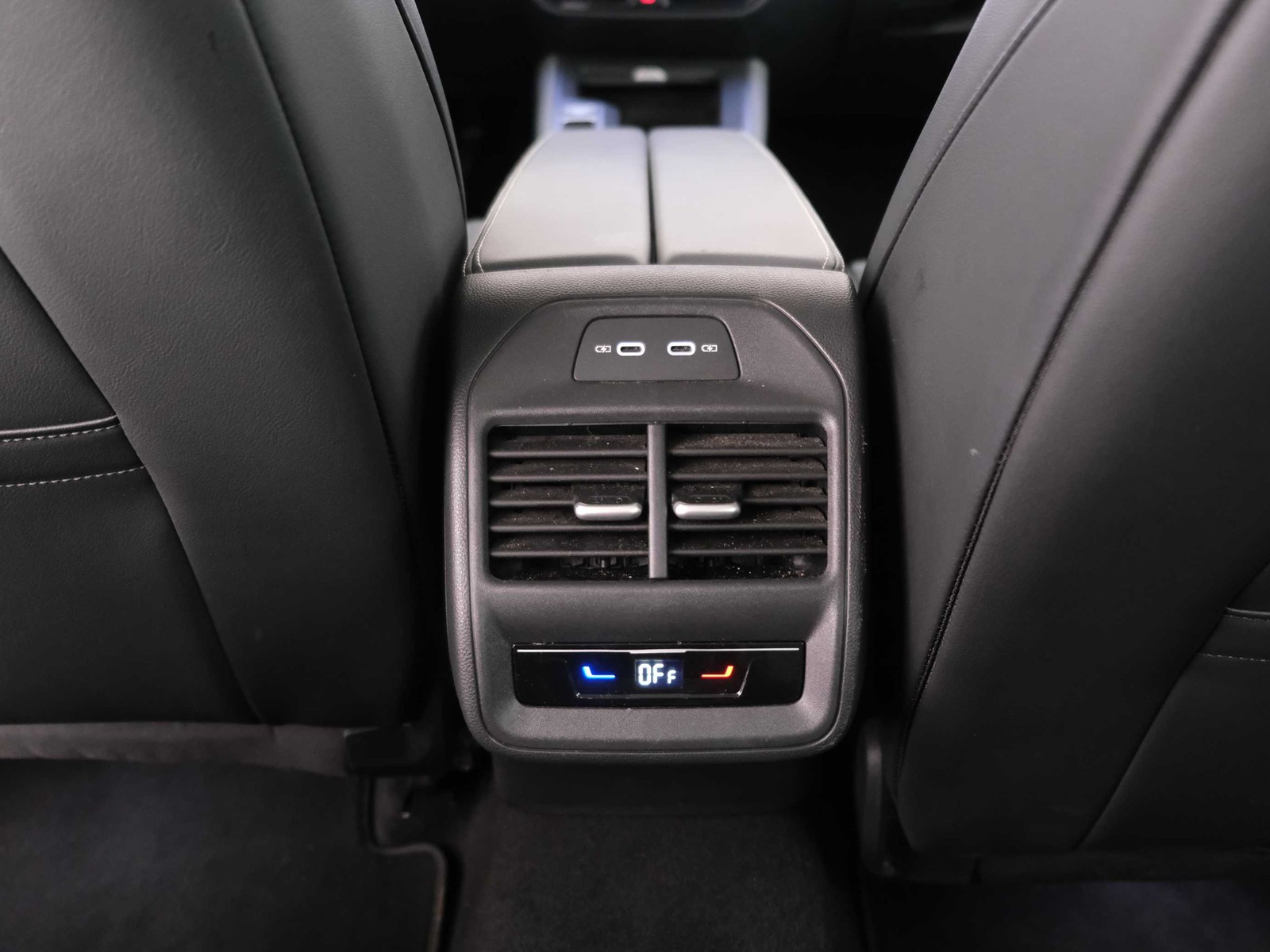 36 - Volkswagen Passat 2.0 tdi scr evo 150cv business dsg