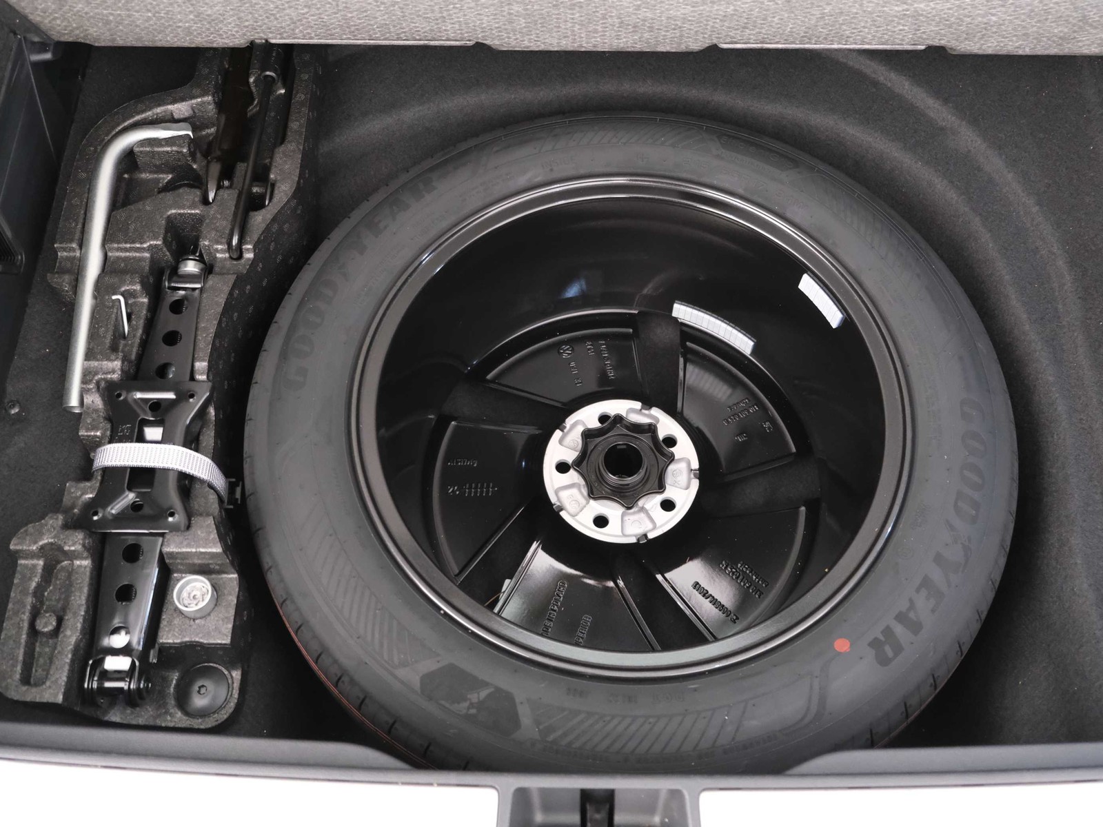 38 - Volkswagen Passat 2.0 tdi scr evo 150cv business dsg