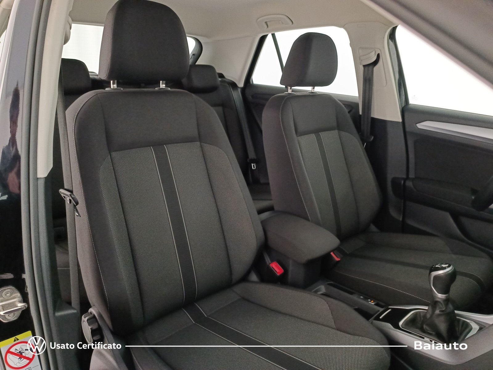 20 - Volkswagen T-Roc 1.0 tsi 110cv life